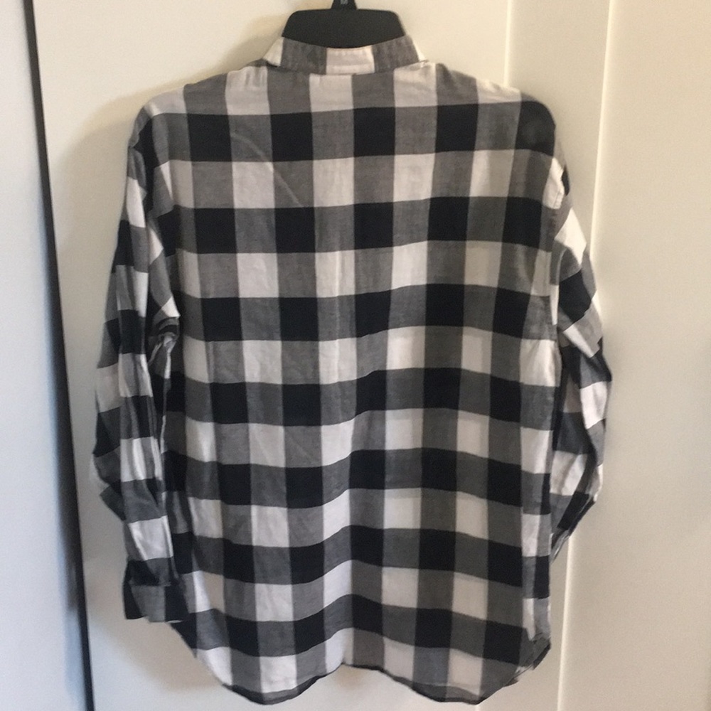 4 for $20 LIZ CLAIBORNE PLAID TOP - Picture 5 of 5